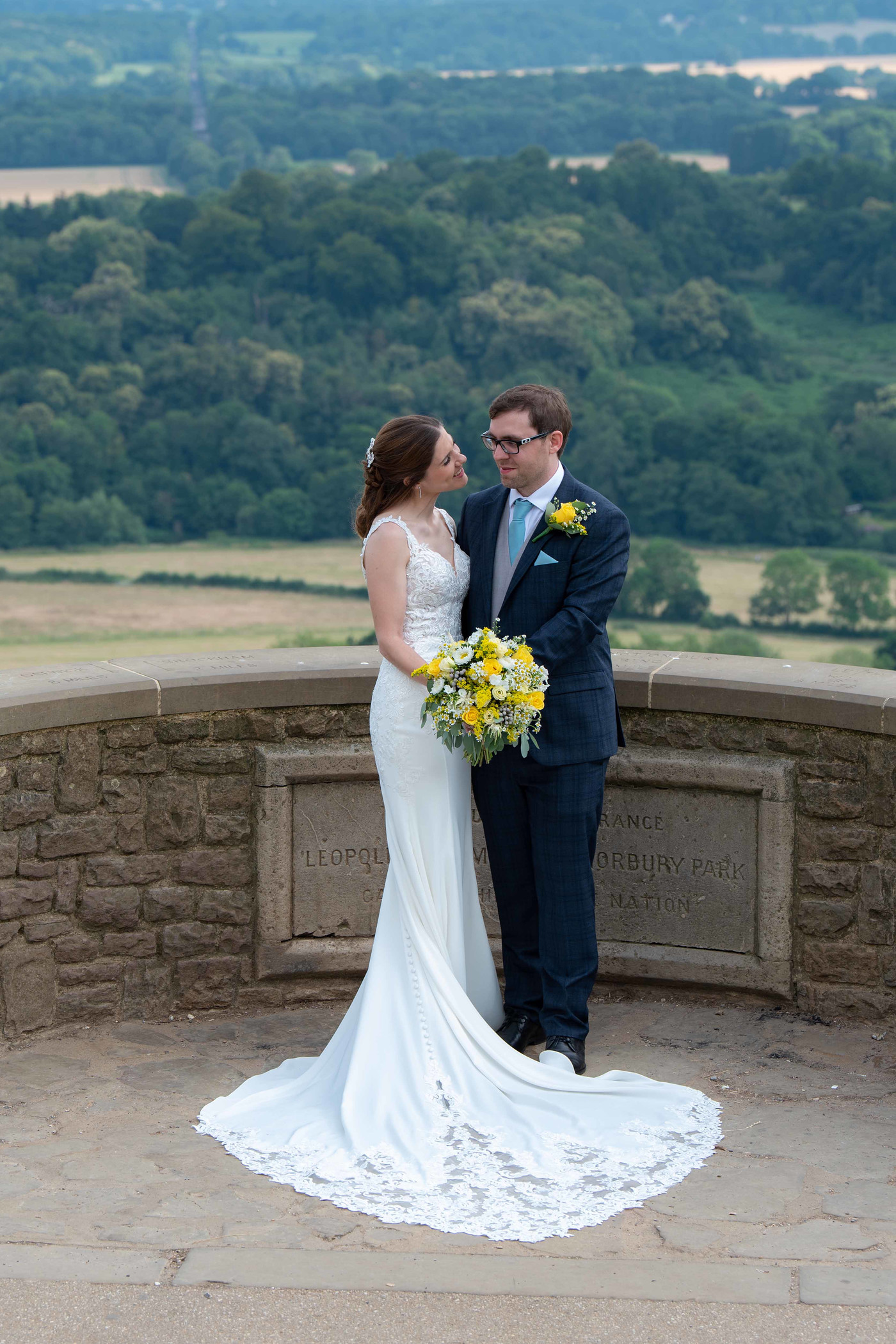 146-ella&laurence-burfordbridgeweddingphotography