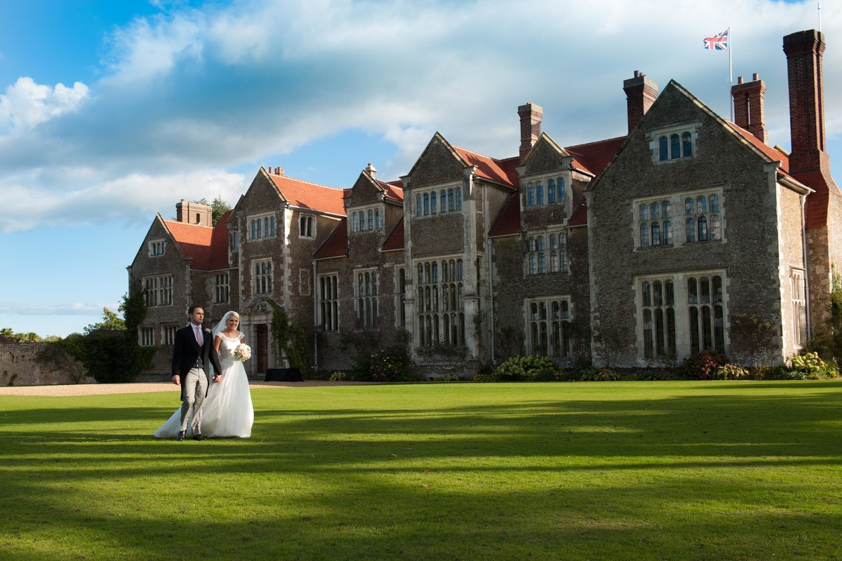 fv1066675804 
 Wedding photographers Loseley Park Surrey. The best wedding venues in Surrey