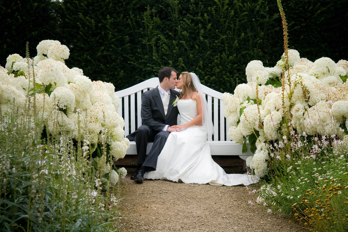 fv576679202 
 Wedding photographers Loseley Park Surrey. The best wedding venues in Surrey